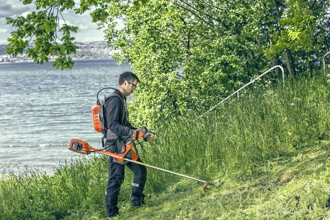 Original Akkurucksack von Husqvarna mit Akkusense
