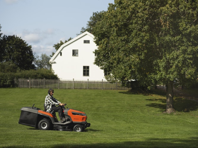 Husqvarna Rasentraktor TC 220T Aufsitzmäher