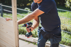 Montage-Service Stelzenhaus Clara inkl. Montage von Zubehör, Dacheindeckung, Pfostenanker und Beton