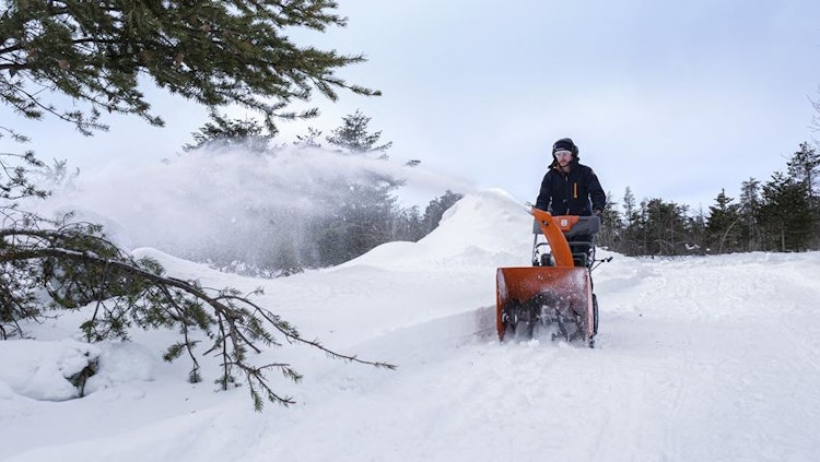 Husqvarna Schneefräse ST 124