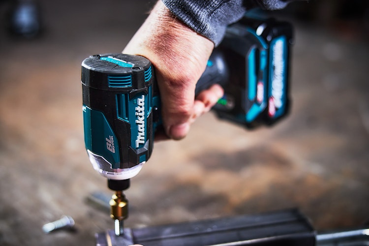 Makita Akku-Schlagschrauber TD001GZ