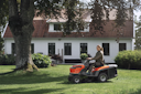 Husqvarna Akku-Rasentraktor TC 100i mit Fangsack