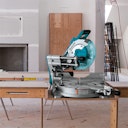 Makita Akku-Kapp- und Gehrungssäge DLS211ZU