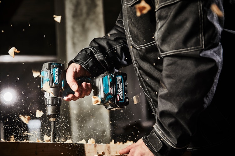 Makita Akku-Bohrschrauber DF001GZ