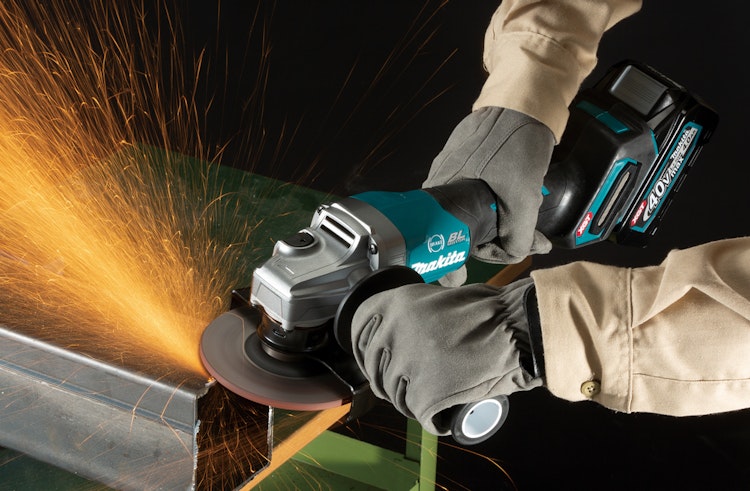 Makita Akku-Winkelschleifer GA013GM201