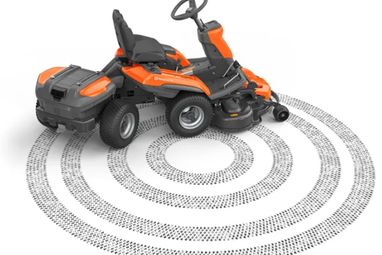 Husqvarna Akku-Rider R 200iX AWD mit Allradantrieb