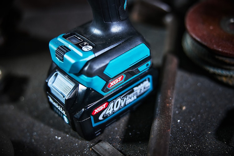 Makita Akku-Schlagbohrschrauber HP001GZ